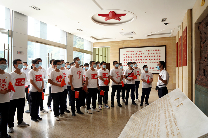 公司團(tuán)委開展“喜迎二十大、永遠(yuǎn)跟黨走、奮進(jìn)新征程”主題團(tuán)日活動(dòng)7